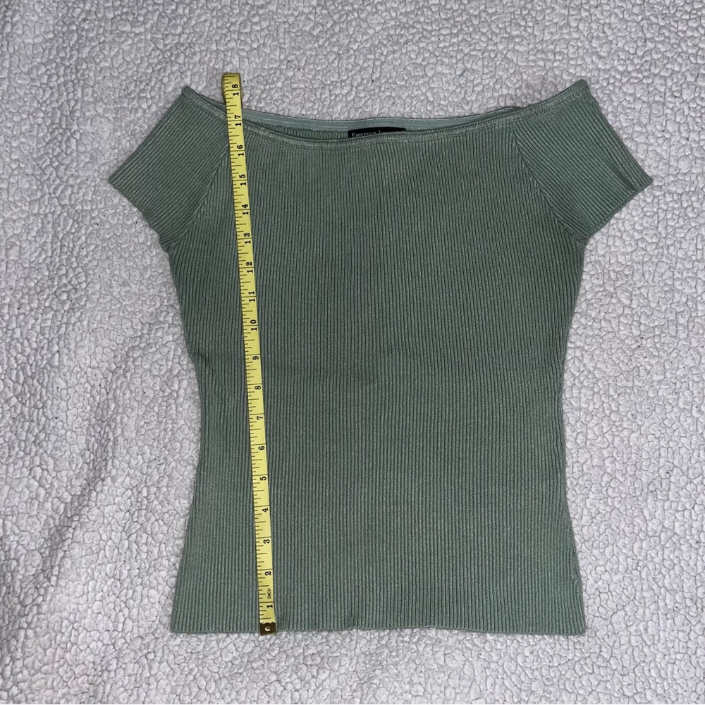 Off shoulder sweater top - Picture 6 of 6